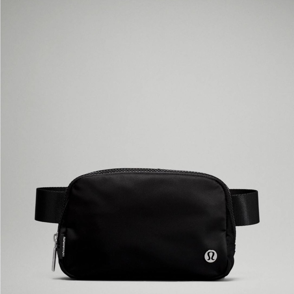 NWT Lululemon Athletica Everywhere Belt Bag